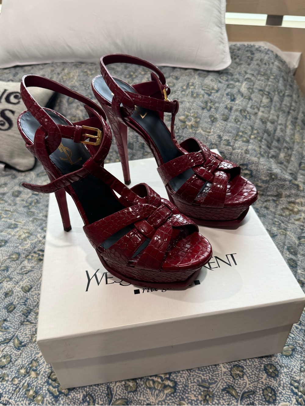 YVES SAINT LAURENT SHOES